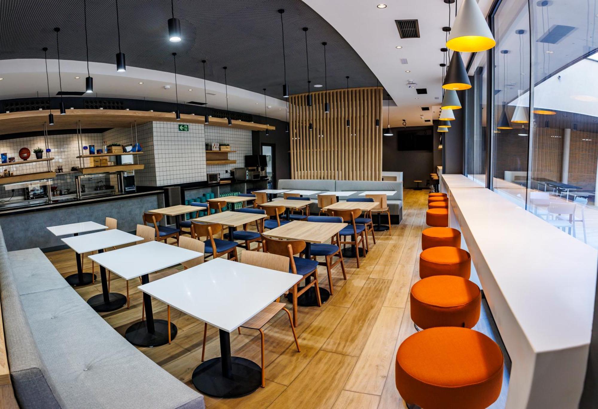 Ibis Budget Logrono Centro Екстериор снимка
