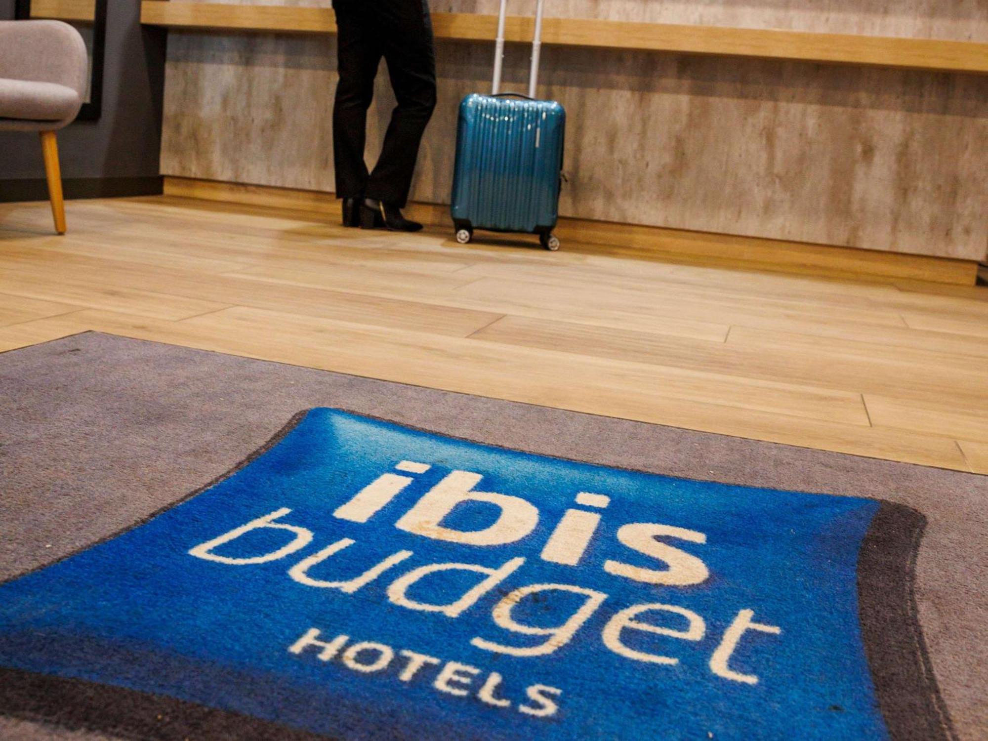 Ibis Budget Logrono Centro Екстериор снимка